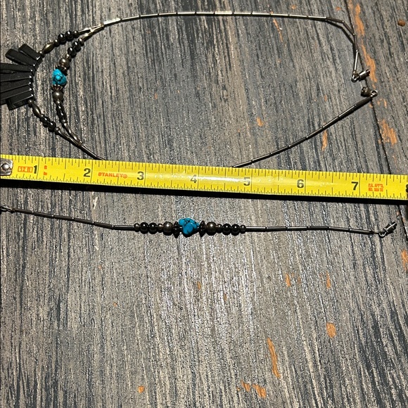 Elegant Silver and Turquoise Jewelry Set - Picture 5 of 9